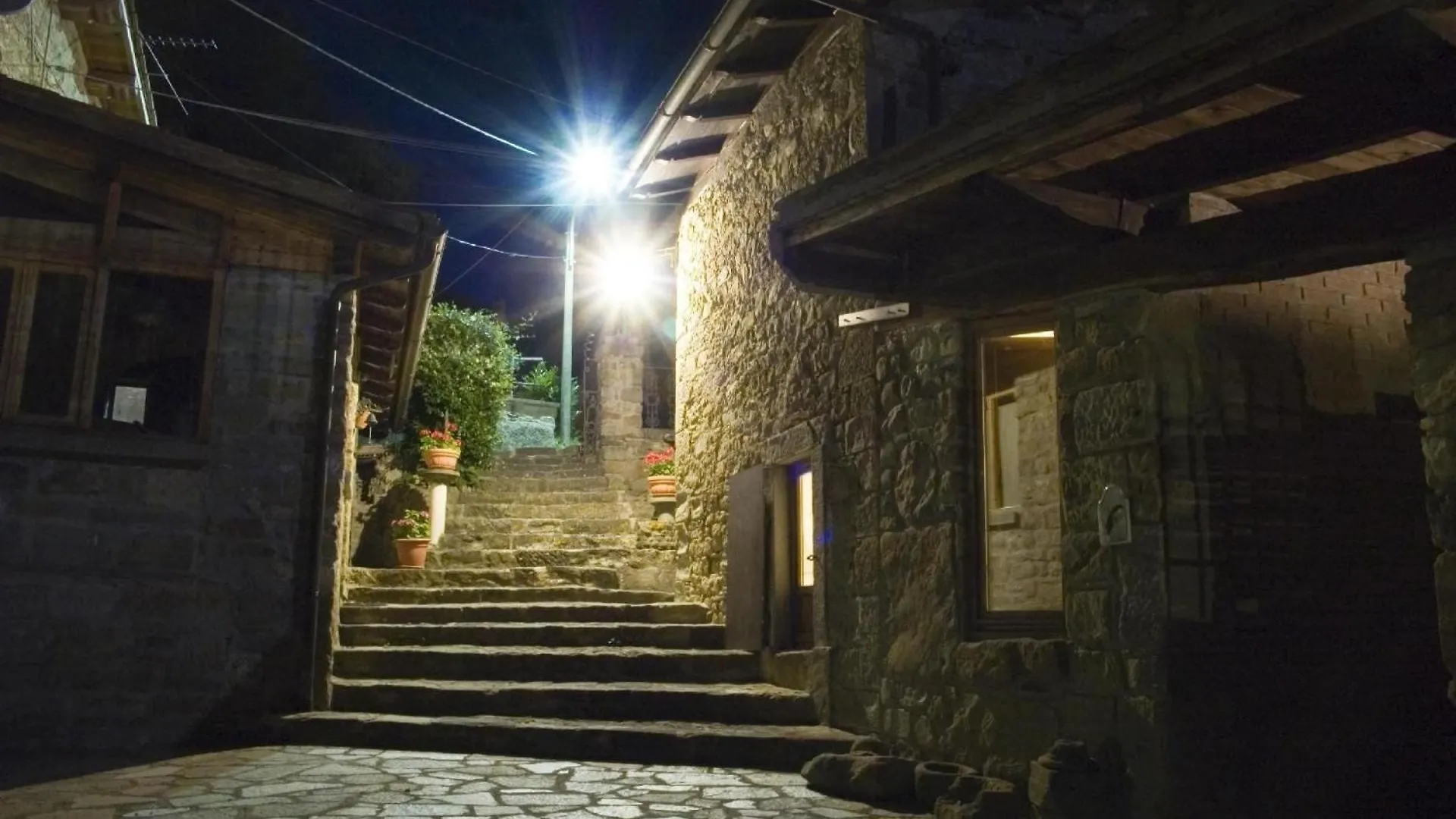 Agriturismo In Der Toskana Mit Garten Und Pool Villa Pratovecchio Italy